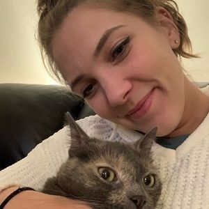 Meet your Posher, Julia